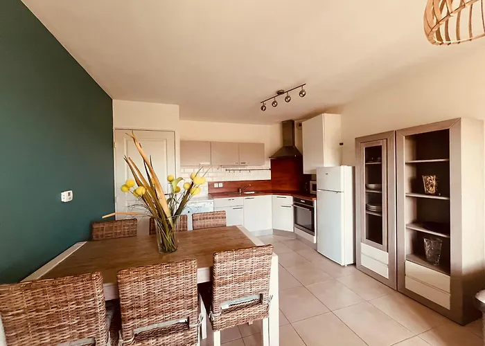 Appartement L'amoureux De : P3 + Parking Privé Nîmes