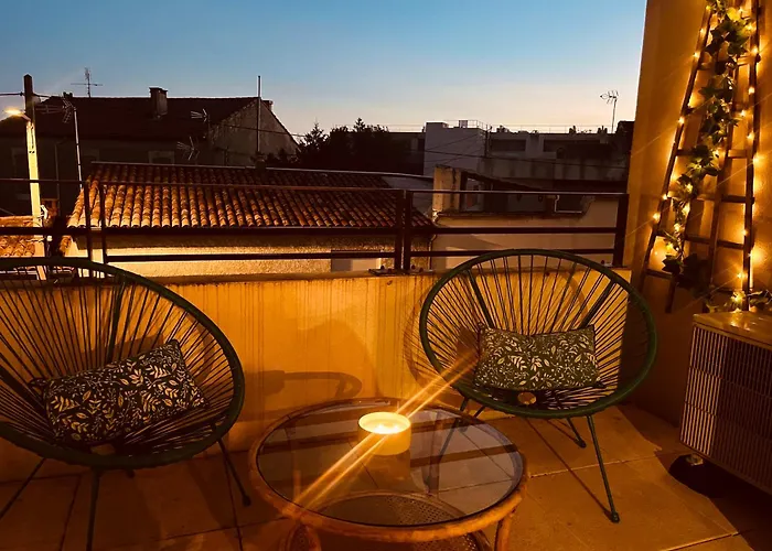 L'amoureux De : P3 + Parking Privé Appartement Nîmes
